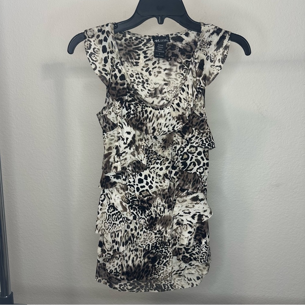 Animal Print sleeveless blouse size Small Wet Seal